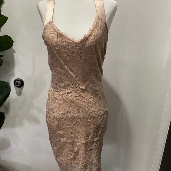 Dress - Picture 2 of 5